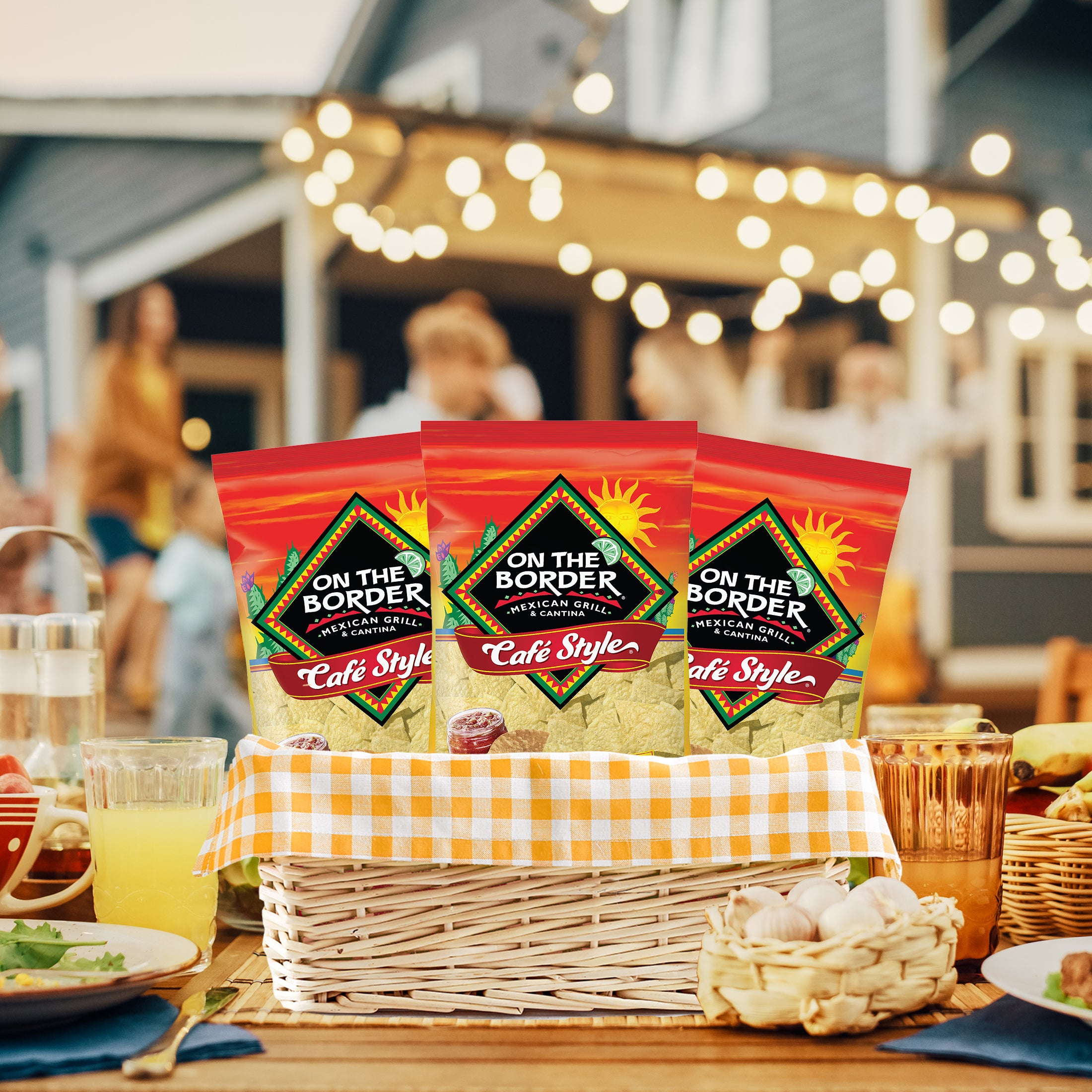On The Border Tortilla Chips Café Style